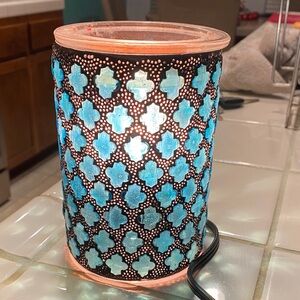 Scentsy Blue and Black warmer
